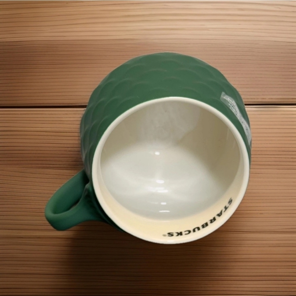 Starbucks Holiday Christmas 2025 Green scales Siren Mermaid Tail Handle Mug 14oz - Picture 4 of 6